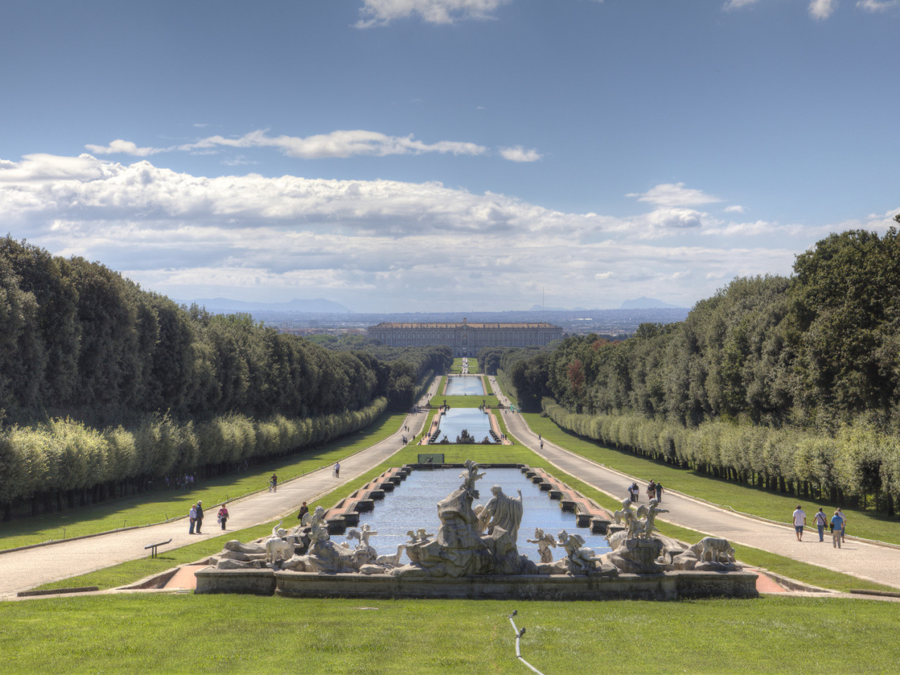 royal palace caserta -palace of caserta -visit to caserta italy - Excursions from Sorrento - Visit Sorrento - excursion in italy -  excursion to caser